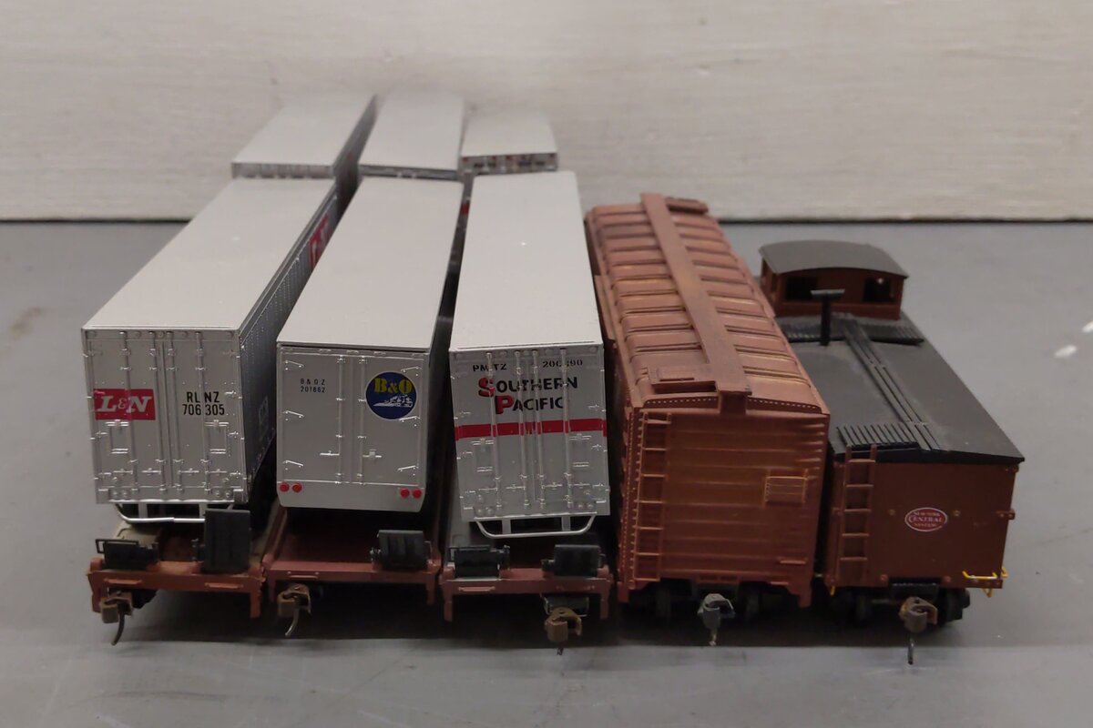 Athearn & Other HO Scale Freight Cars [5] VG