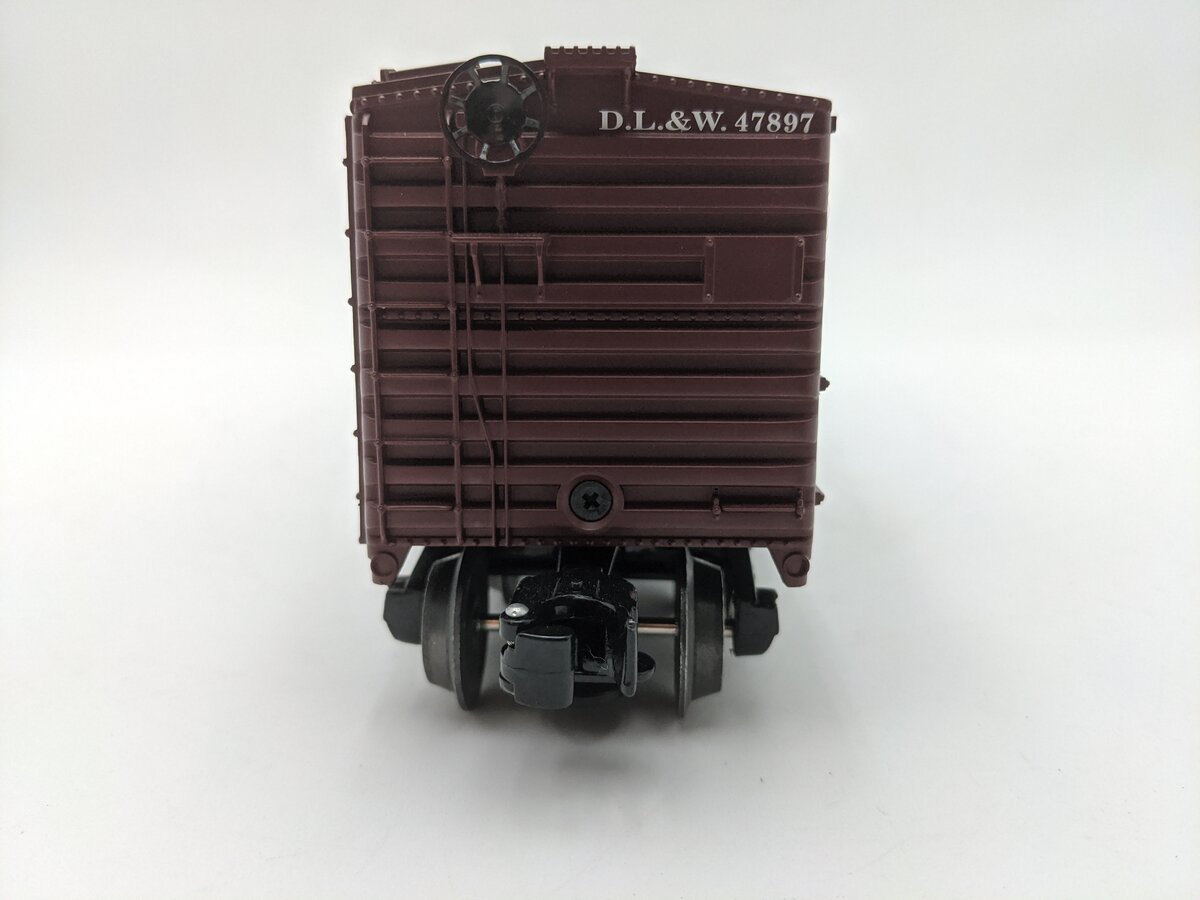 Lionel 6-39248 O Gauge Erie Lackawanna Double Door Box Car w/Hobo Inside #47897 EX