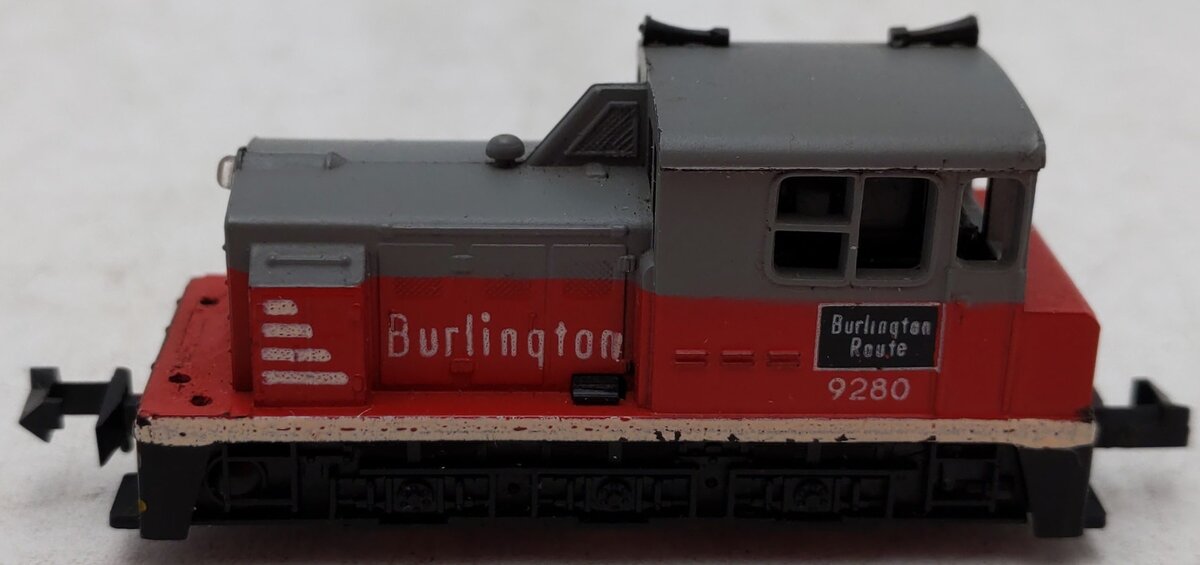 Bachmann 60066 N Burlington Plymouth MDT Switcher Diesel Locomotive #9280