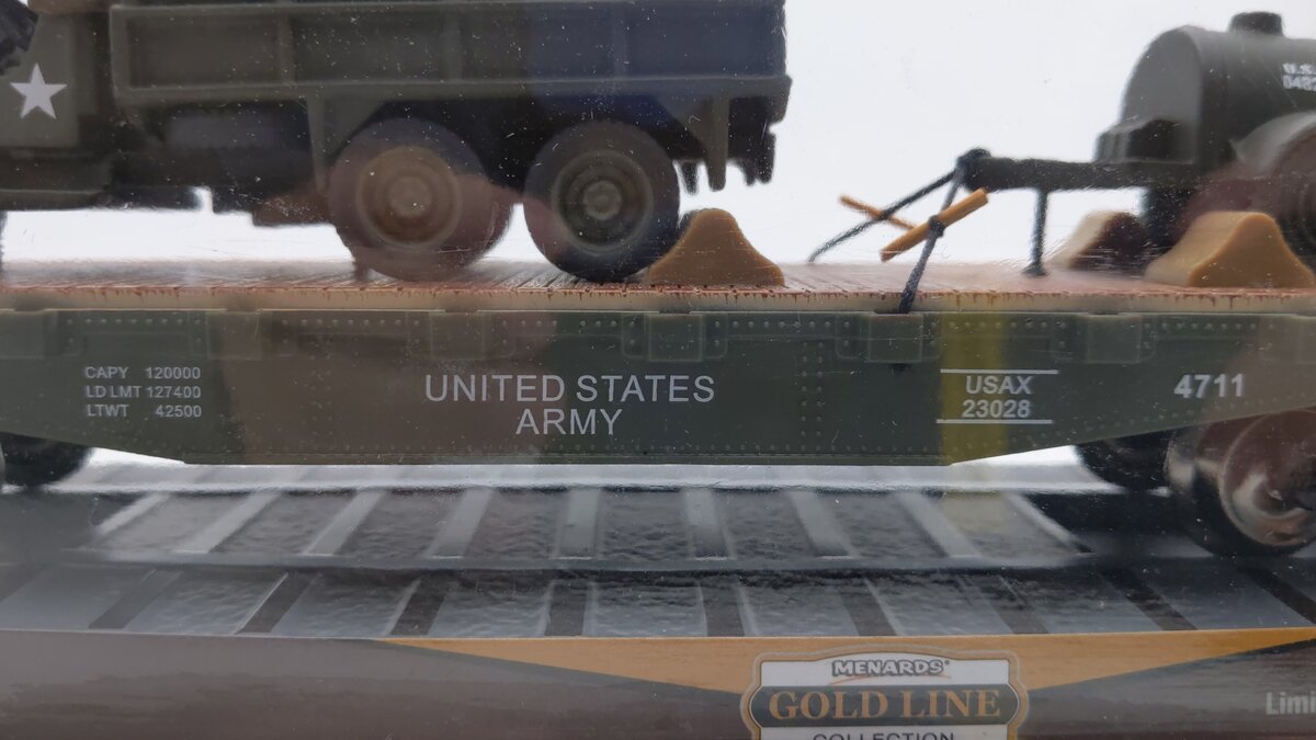 Menards O Gauge U.S Army Flat Car with Army Truck #4711 NIB