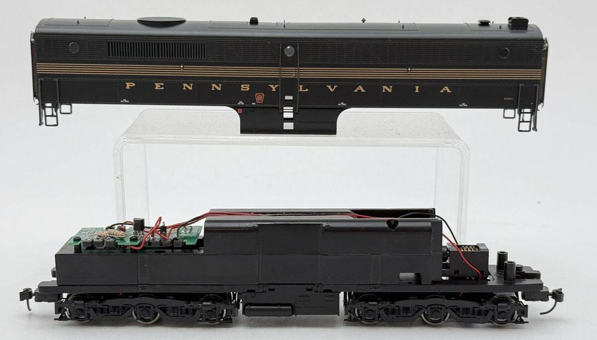 Proto 2000 30499 HO Scale Pennsylvania Railroad PB Powered Diesel Locomotive EX/Box