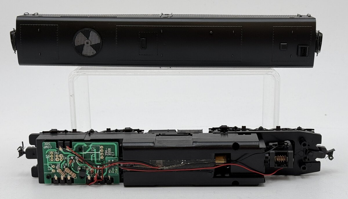 Proto 2000 30499 HO Scale Pennsylvania Railroad PB Powered Diesel Locomotive EX/Box