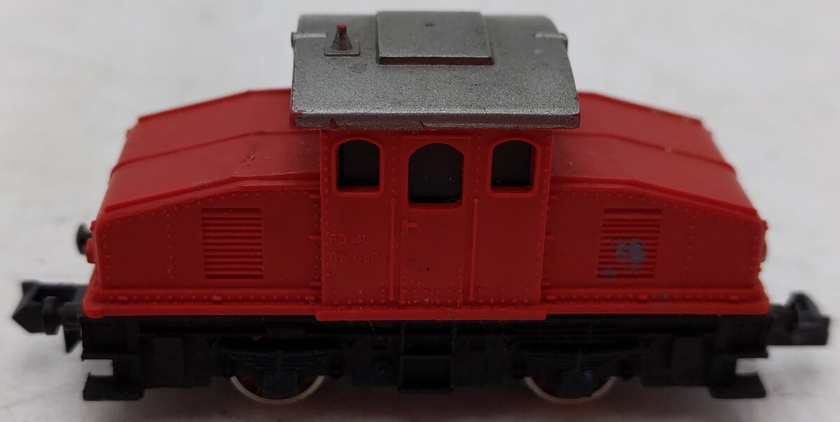 Arnold Rapido N Scale Undecorated Diesel Locomotive VG