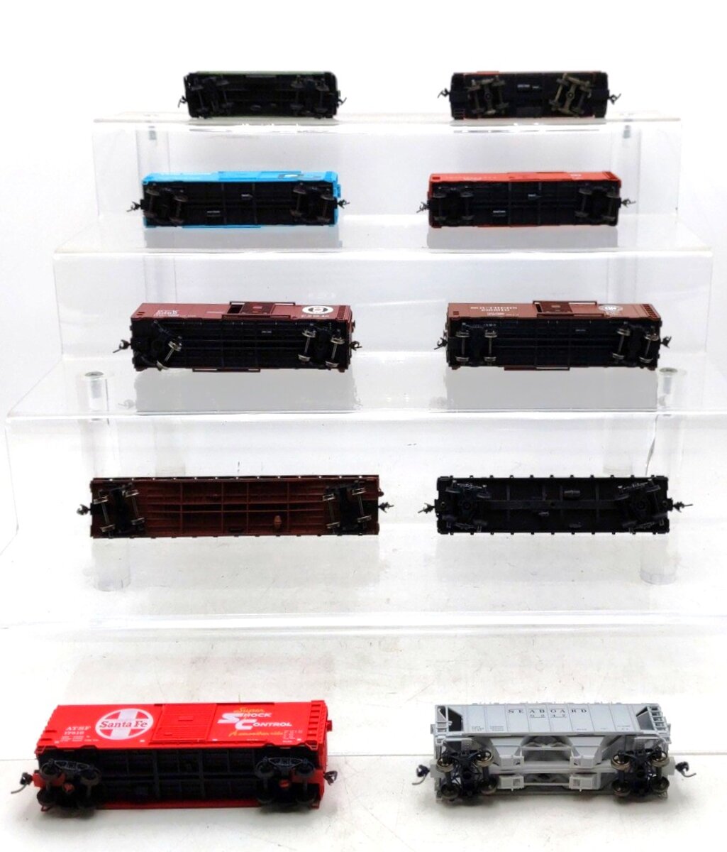 Accurail & Other HO Scale Assorted Freight Cars [10] VG