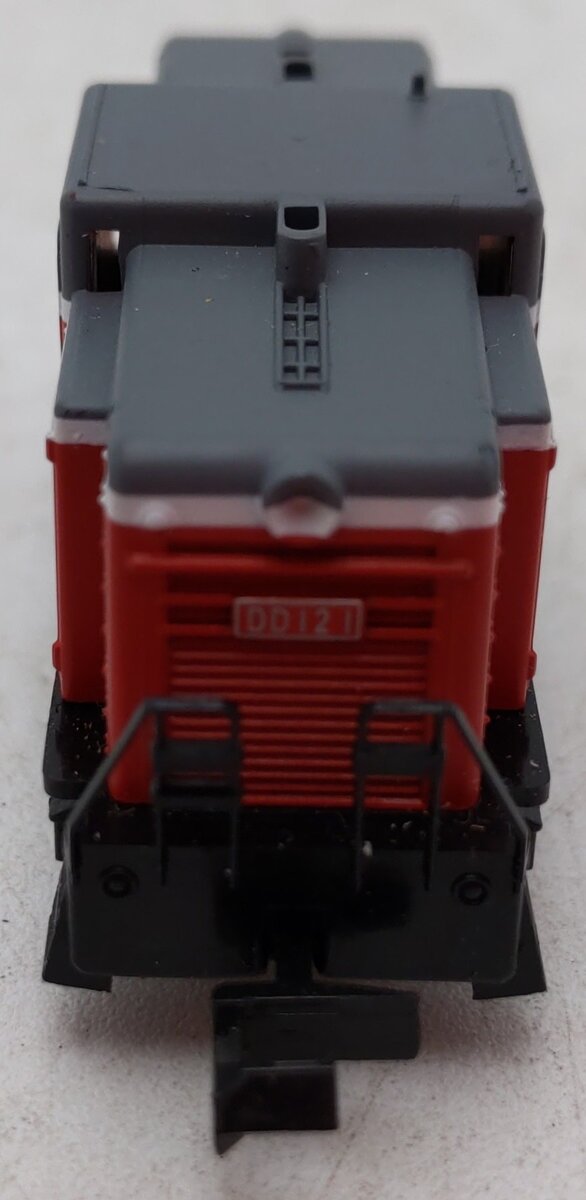 N Scale Powered Diesel Locomotive #DD121 EX