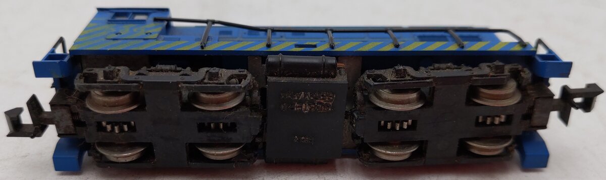 Minitrix 2005 N Scale Santa Fe Diesel Locomotive # 546 VG