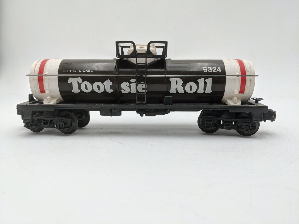 Lionel 6-9324 O Gauge Tootsie Roll Single Dome Tank Car VG
