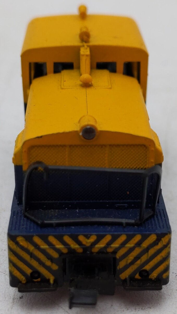Lima N Scale Sothern Pacific Powered Diesel Locomotive #332 EX