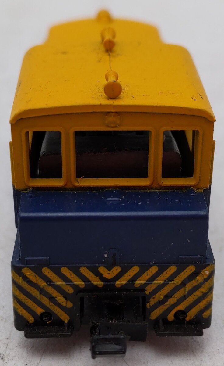 Lima N Scale Sothern Pacific Powered Diesel Locomotive #332 EX