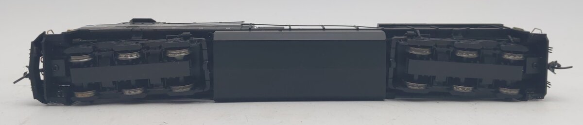InterMountain 49762-02 HO Scale New York Central #1968 ES444AC Diesel Locomotive VG/Box