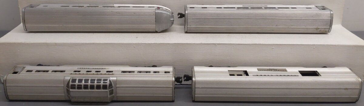Lionel Vintage O Lionel Lines Aluminum Passenger Cars #2533,2530,2531,2532 [4] VG
