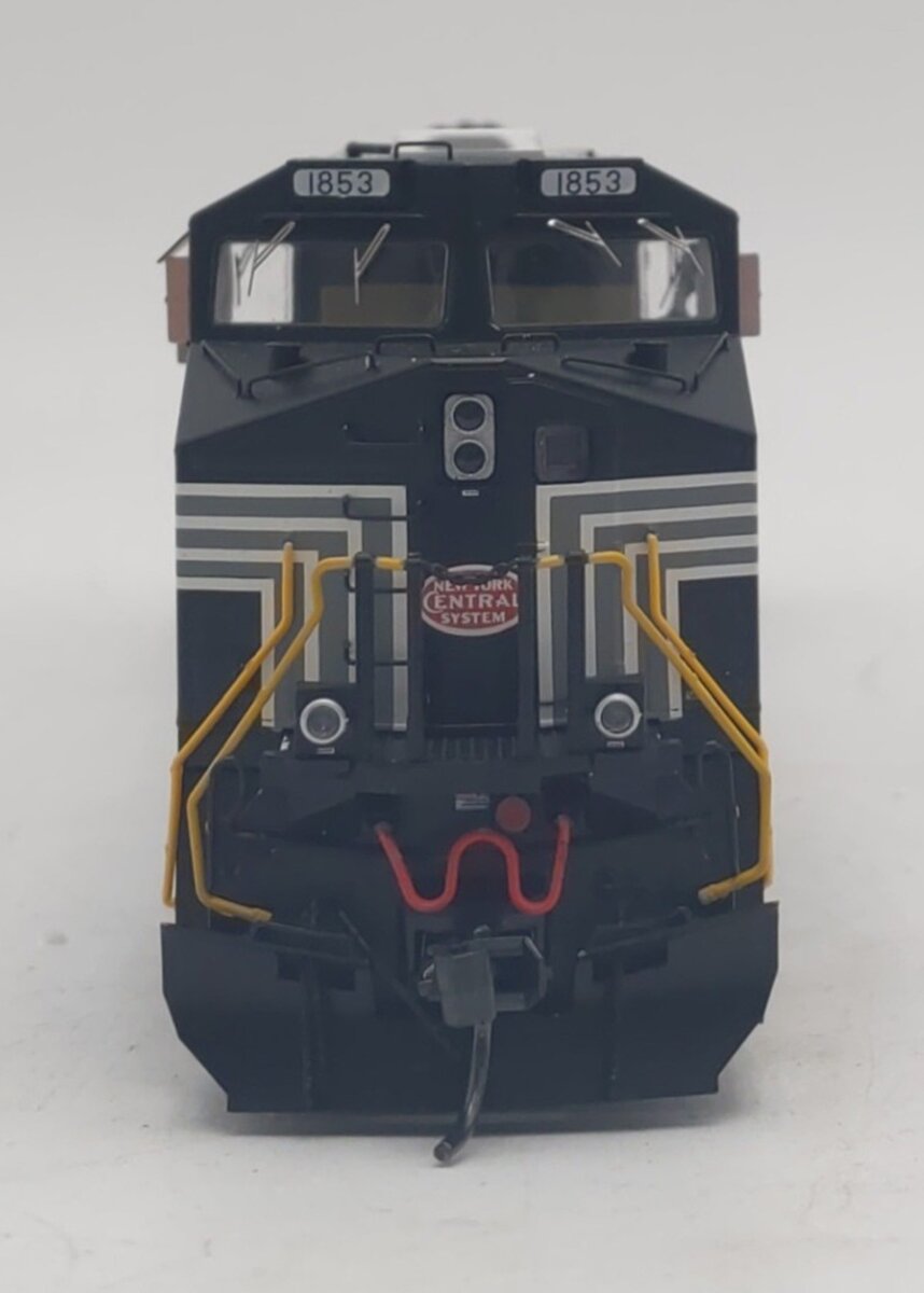 InterMountain 49762-01 HO Scale New York Central #1853 ES44AC Diesel Locomotive EX/Box