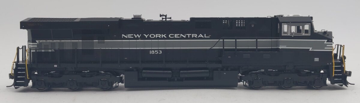 InterMountain 49762-01 HO Scale New York Central #1853 ES44AC Diesel Locomotive EX/Box