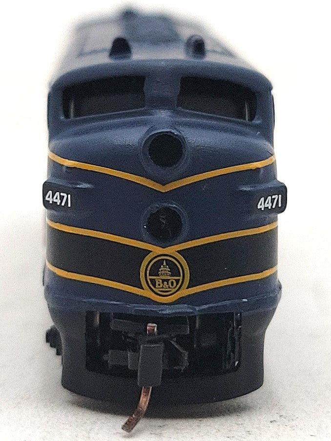 Micro-Trains 98001130 Z Baltimore & Ohio F7A Powered Diesel Locomotive #4471