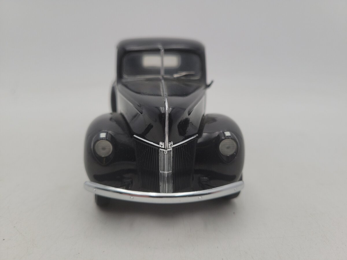 Franklin Mint B11UK21 1:24 Scale Black 1940 Ford Pick Up Truck F-100 Die-Cast EX/Box