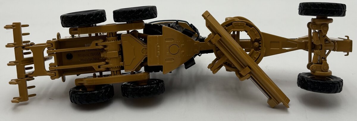 Norscot 55236 1:50 Caterpillar 140M Motor Grader LN/Box