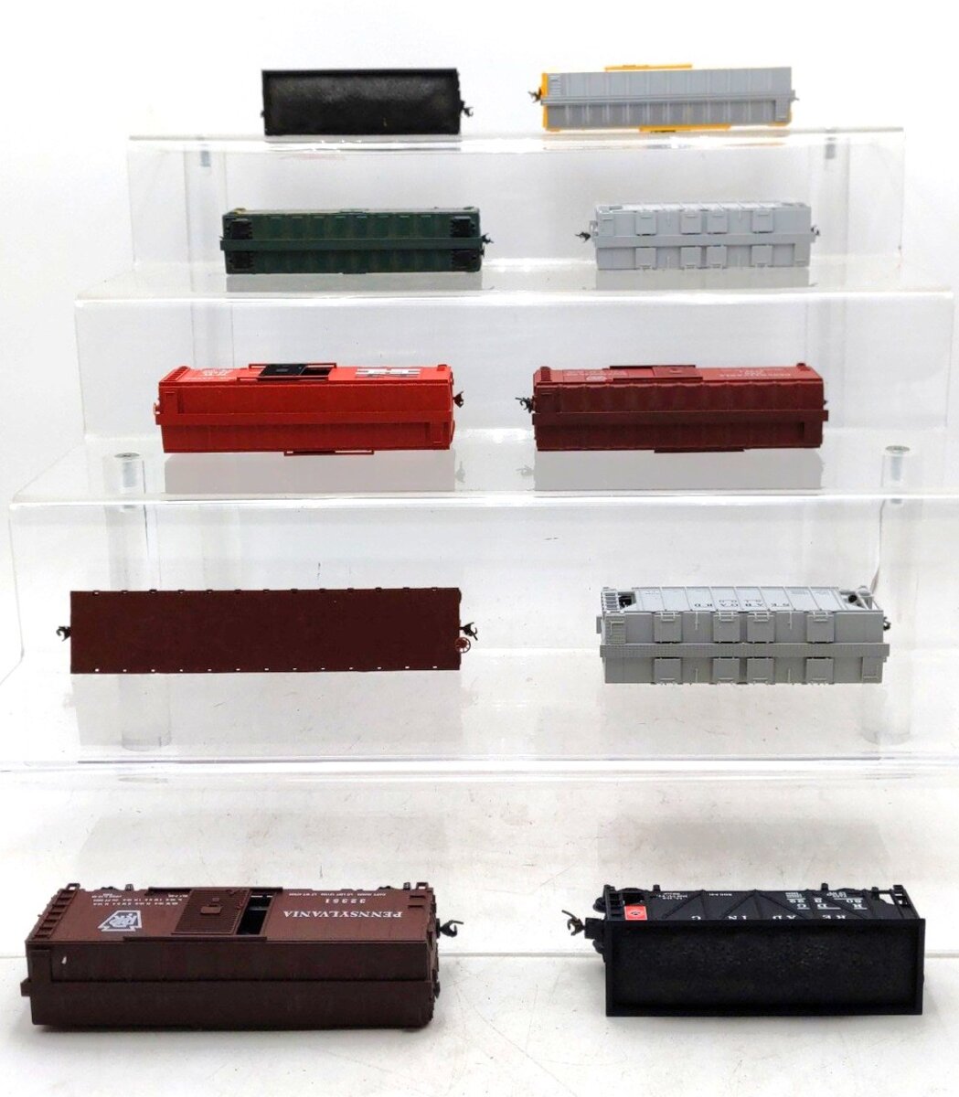 Bachmann & Other HO Scale Assorted Freight Cars [10] EX