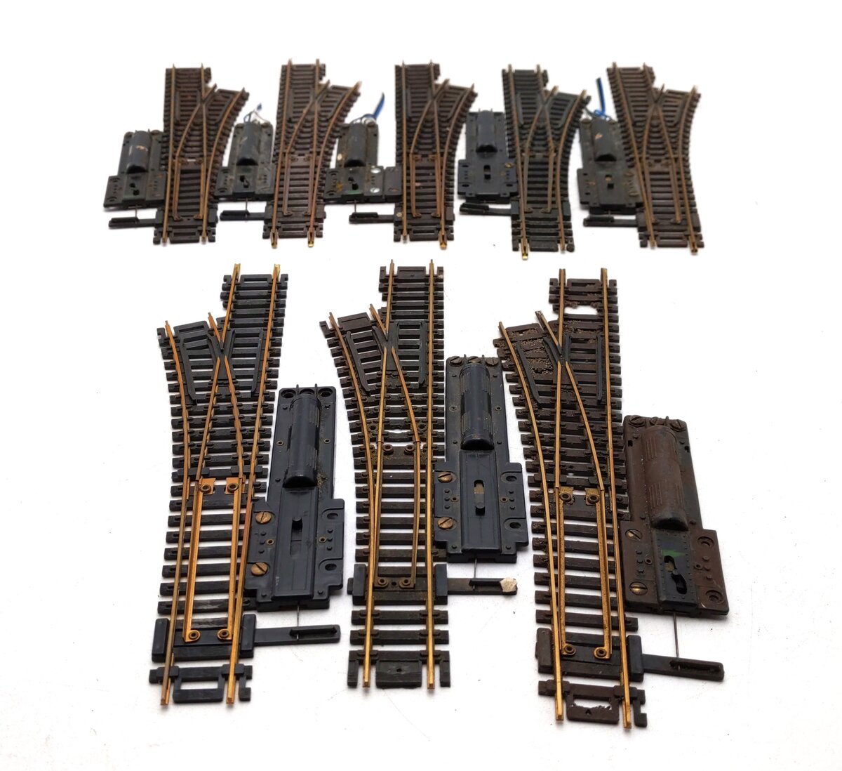 Atlas HO LH & RH Remote Snap Switch Tracks: 50, 51 [8] VG
