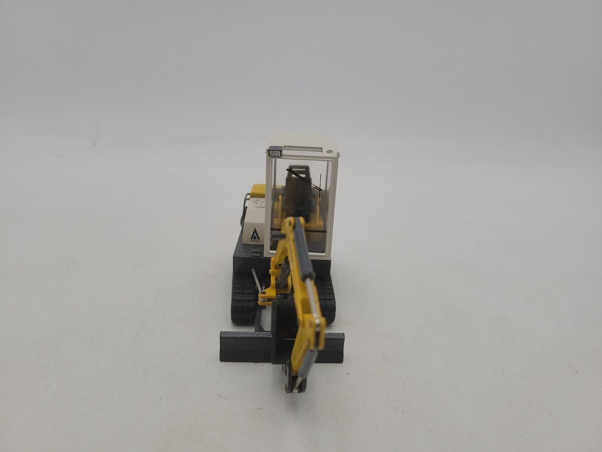 CEF 274 1:30 Scale Yanmar Ammann B27 Compact Excavator Die Cast EX/Box