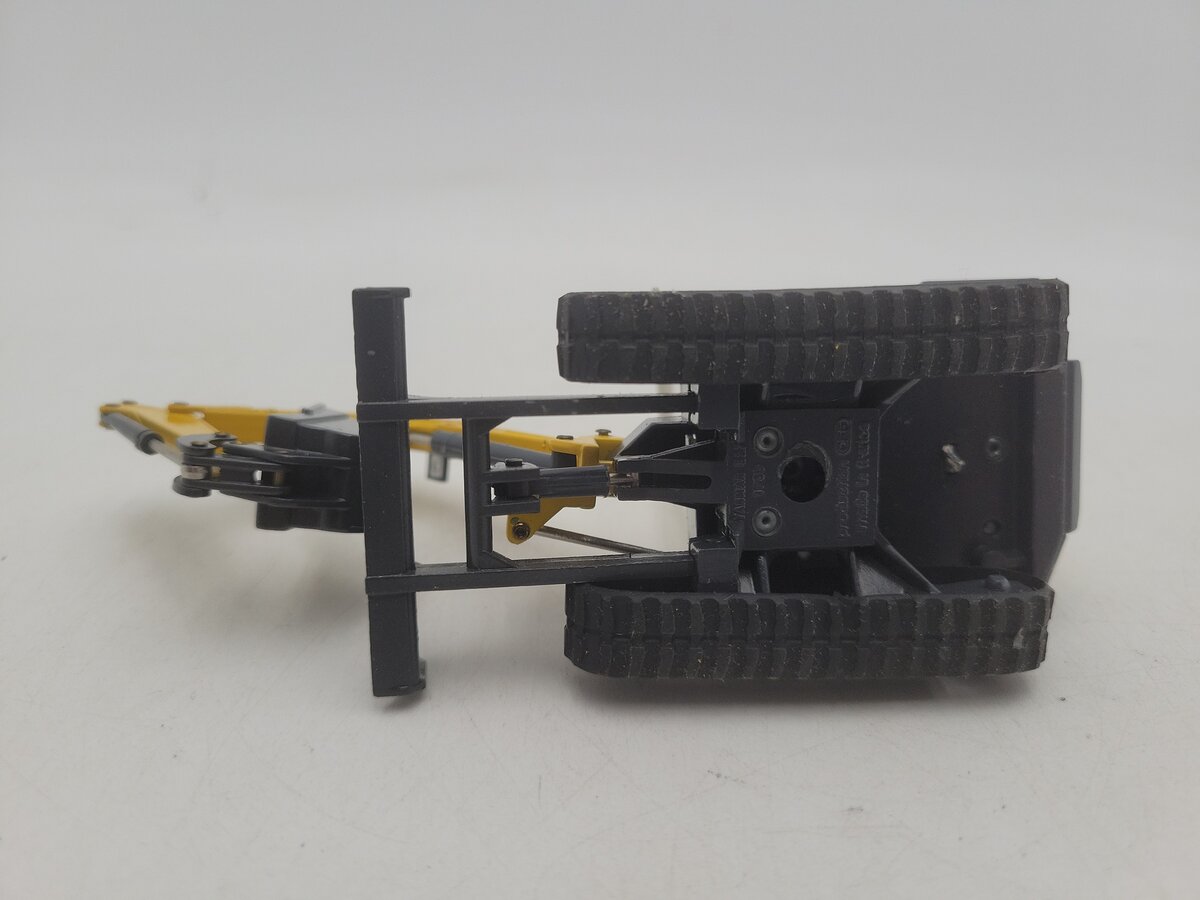 CEF 274 1:30 Scale Yanmar Ammann B27 Compact Excavator Die Cast EX/Box