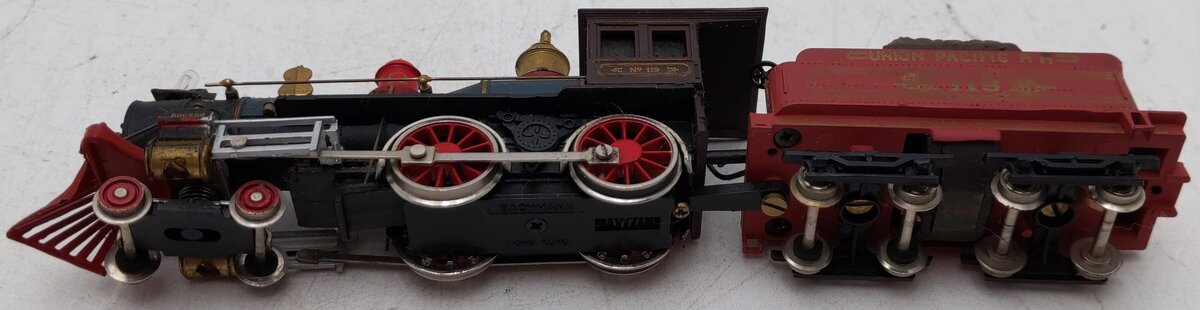 Bachmann 51001 HO Union Pacific 4-4-0 American Steam Locomotive & Tender #119 VG