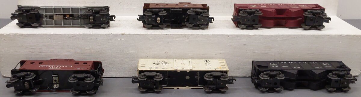 Lionel Vintage O Gauge Freight Cars: 6456, 6456, 6520, 6417, 3472, 6457 [6] VG