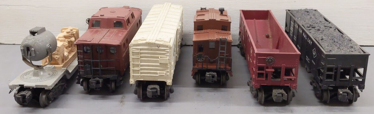 Lionel Vintage O Gauge Freight Cars: 6456, 6456, 6520, 6417, 3472, 6457 [6] VG