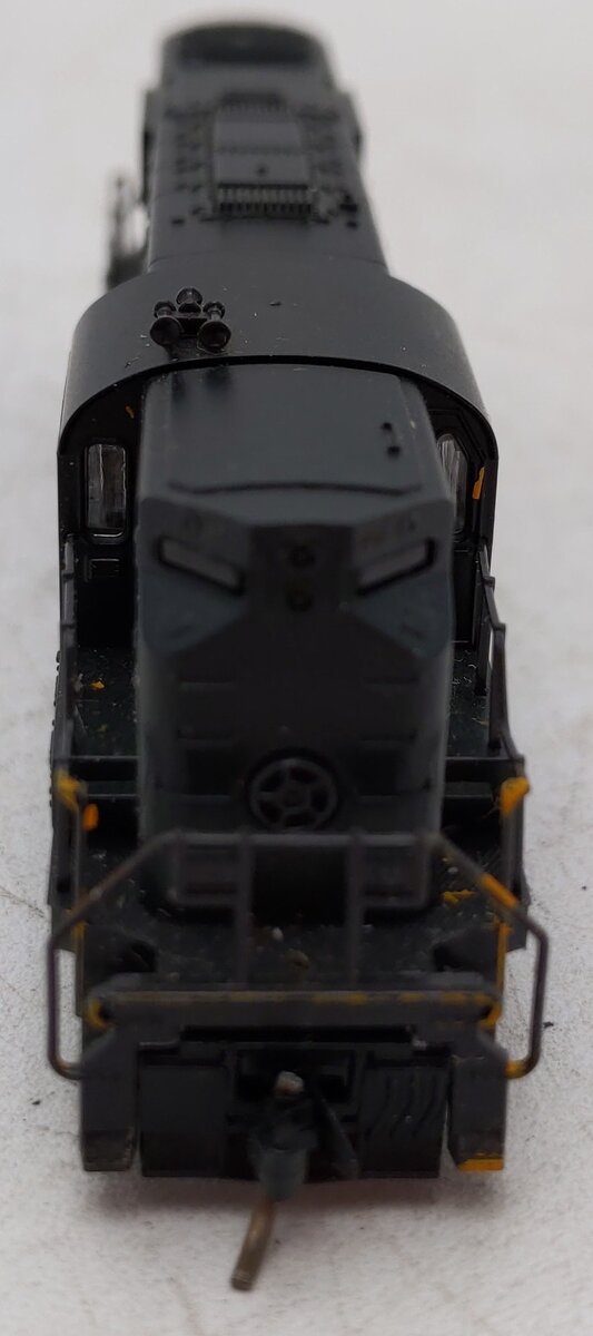 Kato N Scale Pennsylvania RS11 Diesel Locomotive #8619 EX