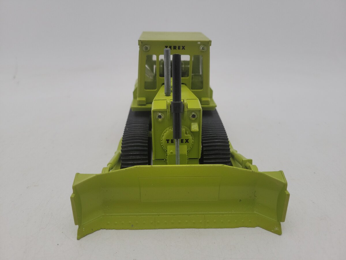 NZG 184 1:40 Scale Terex 82-50 GM Bulldozer With Ripper EX