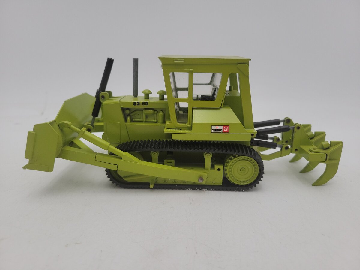 NZG 184 1:40 Scale Terex 82-50 GM Bulldozer With Ripper EX