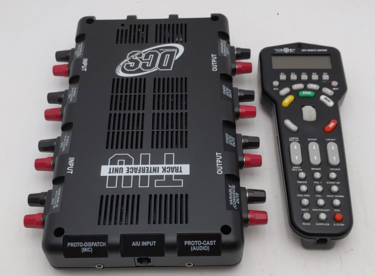 MTH 50-1001 DCS Track Interface Unit & Remote - Serial Port Version VG/Box