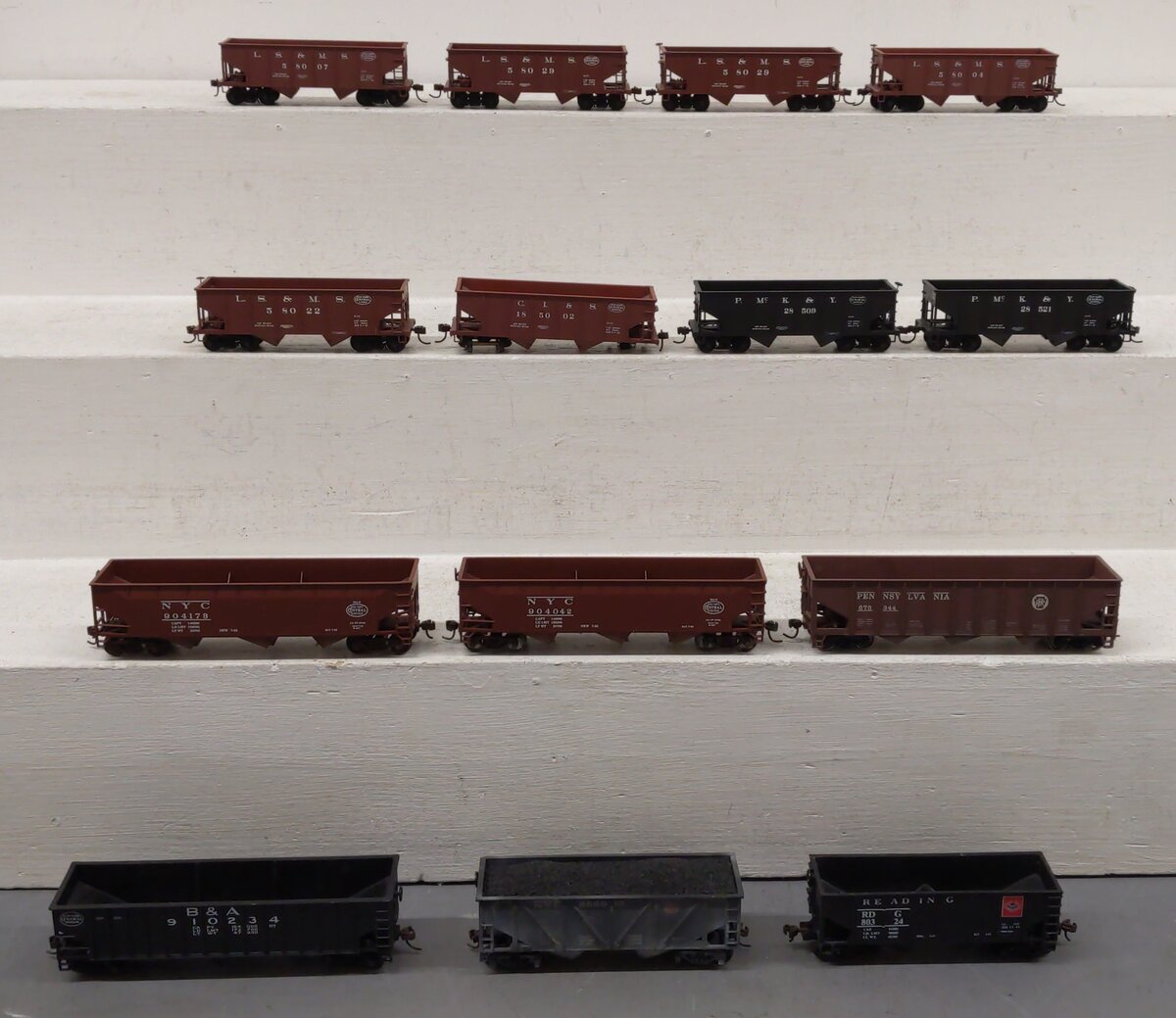 Bowser & Other HO Scale Hoppers [14] VG