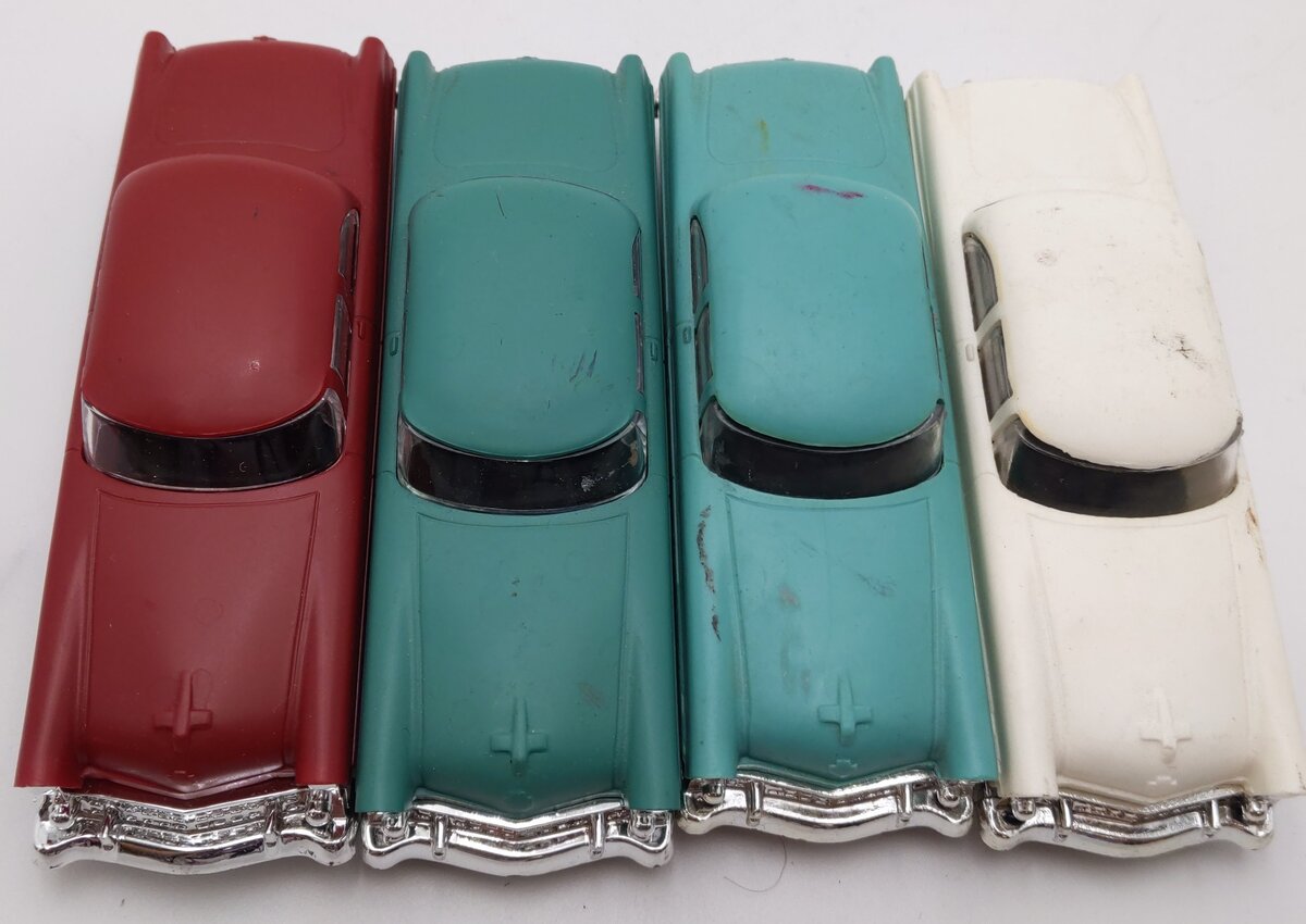Lionel 6414 Vintage O Gauge Postwar Evans Autoloader with 4 Automobiles VG