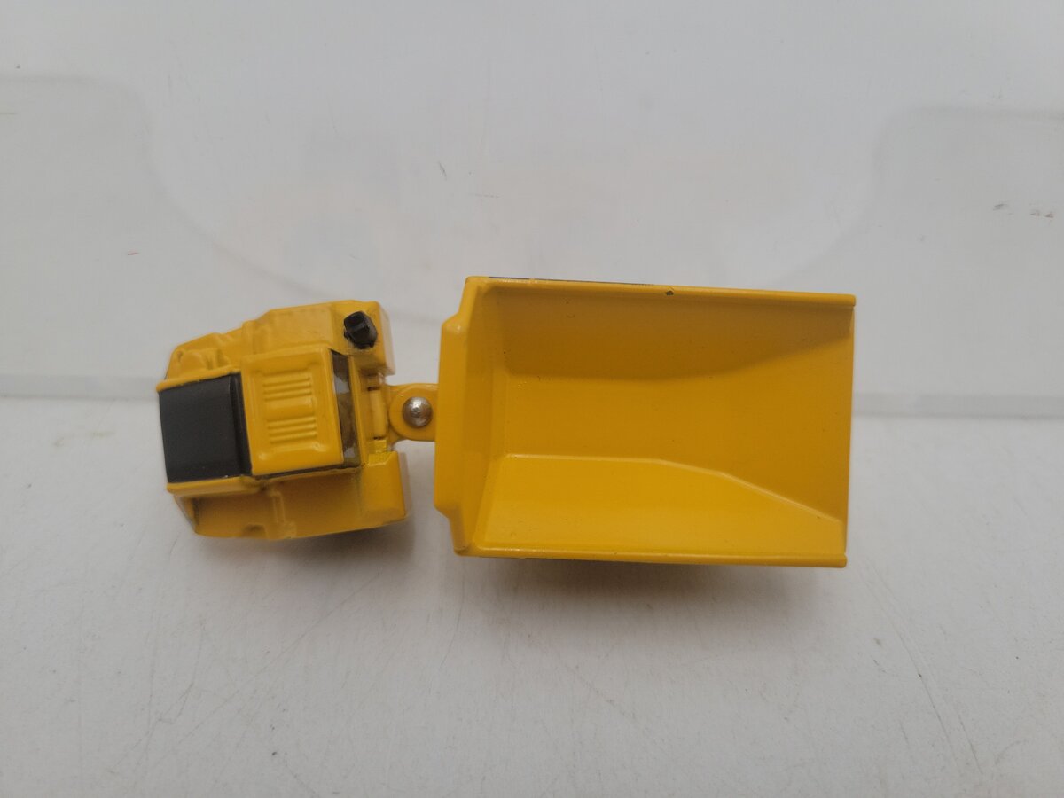 Tomy 120 1:64 Scale Yellow Komatsu Articulated AC Dump Truck HM 400 Die Cast NIB