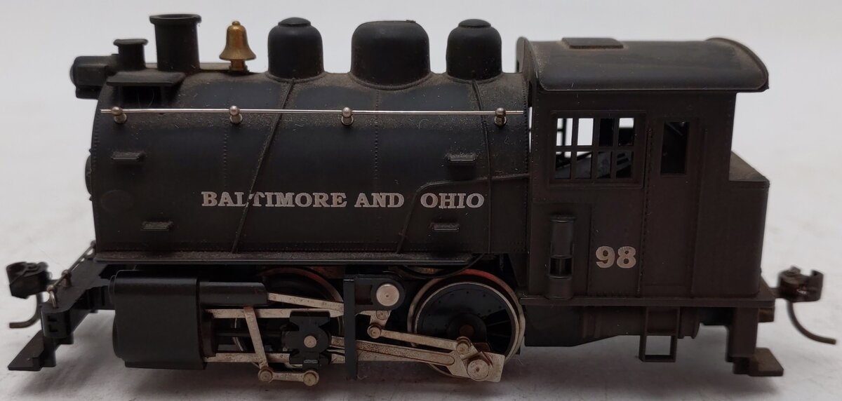 IHC M472 HO Baltimore & Ohio Dockside Diesel Locomotive #98 VG