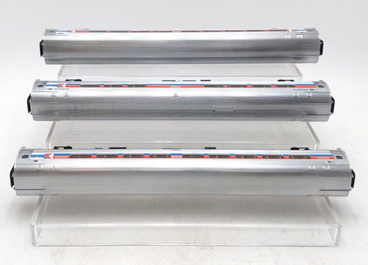 Walthers HO Scale Assorted Passenger Cars [3] EX