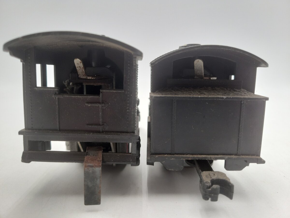 Lionel O Gauge Assorted Steam Locomotives: 8200, 8601 [2]