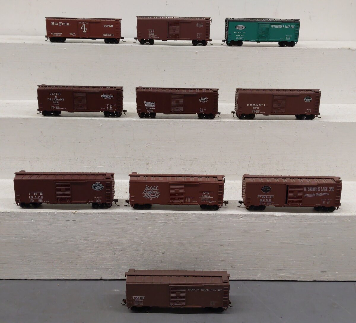 Assorted HO Scale Freight Cars [10] VG