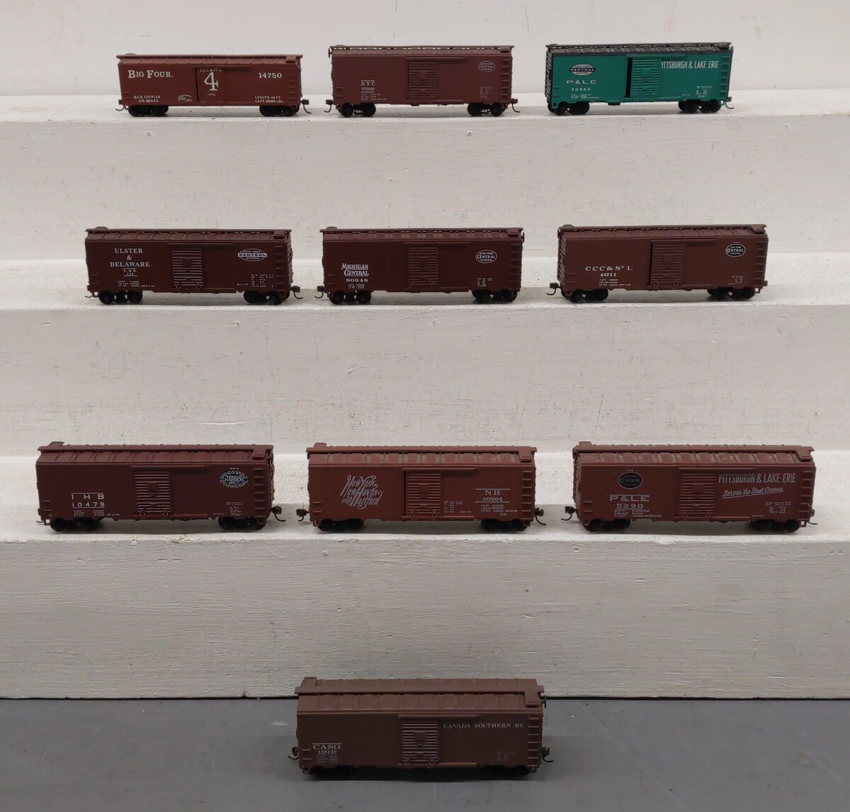 Assorted HO Scale Freight Cars [10] VG