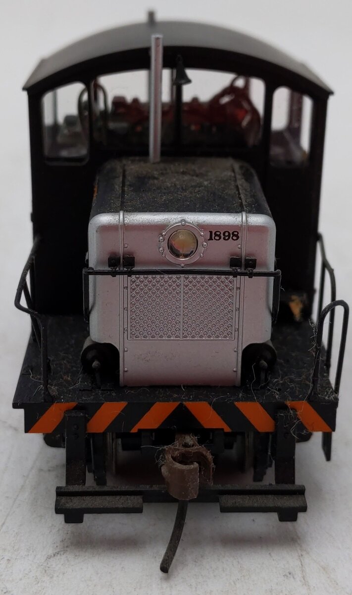 Roundhouse 84106 HO Southern Pacific EMD Model 40 Demonstrator #1898 VG