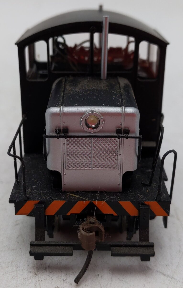 Roundhouse 84106 HO Southern Pacific EMD Model 40 Demonstrator #1898 VG