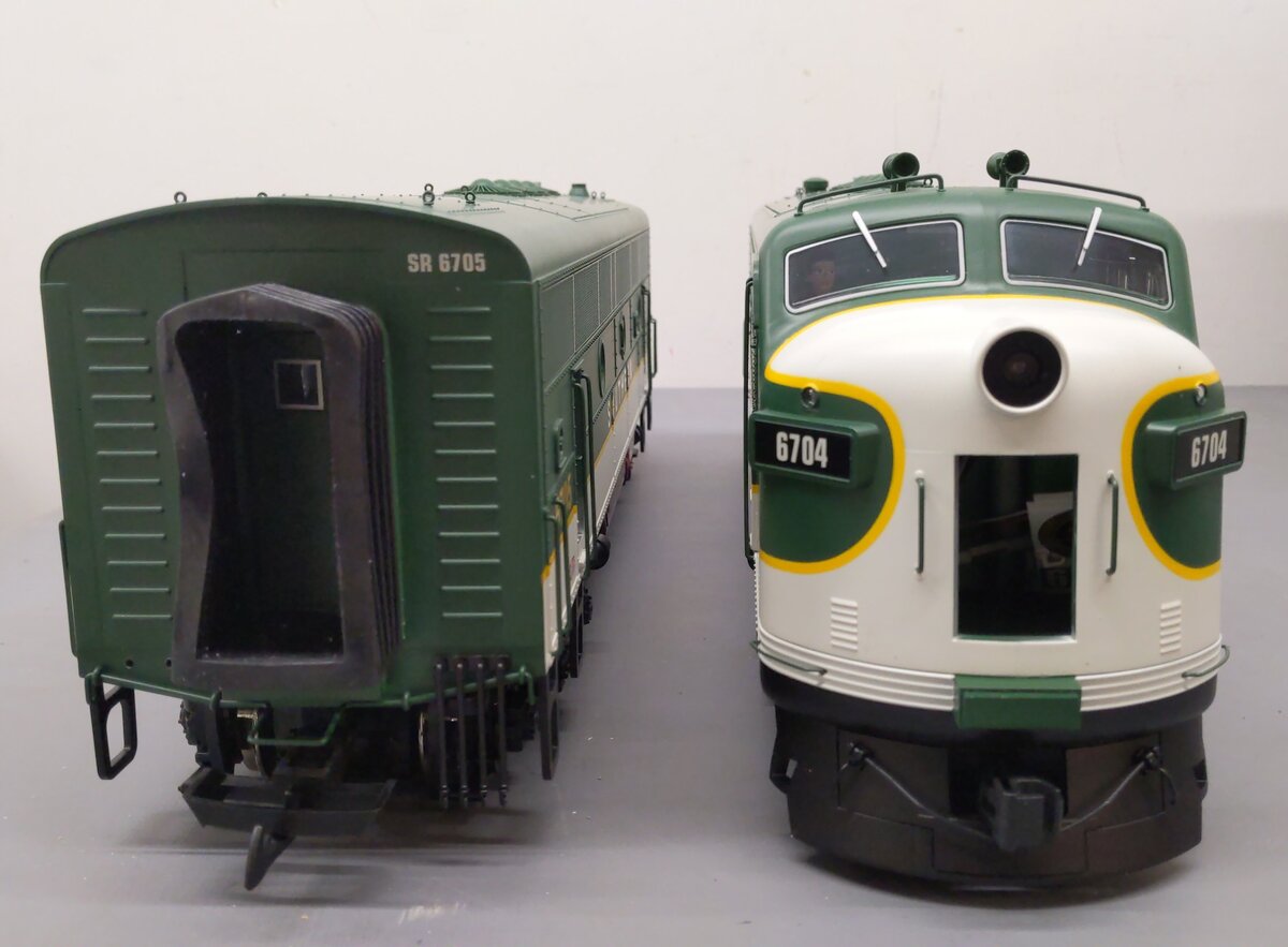 USA Trains 22259 G Southern Railway F-3 AB Diesel Locomotive Set EX/Box