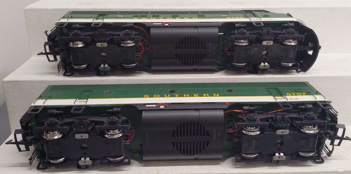 USA Trains 22259 G Southern Railway F-3 AB Diesel Locomotive Set LN/Box