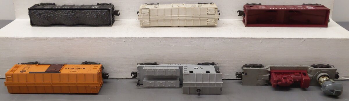 Lionel Vintage O Gauge Freight Cars #X2454,3472,3520,2456,6419,25000 [6] VG