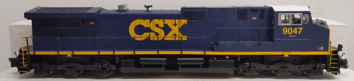Aristo-Craft 23013 G CSX Dash-9 Diesel Locomotive #9047 LN/Box