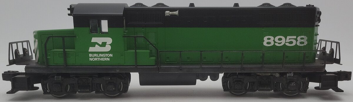 Lionel 6-8651 O Burlington Northern U36B Dummy Diesel Locomotive EX/Box