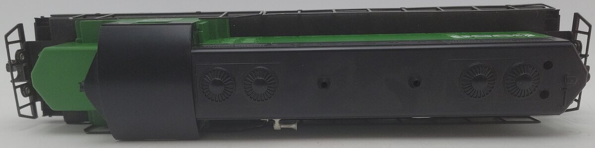 Lionel 6-8651 O Burlington Northern U36B Dummy Diesel Locomotive EX/Box