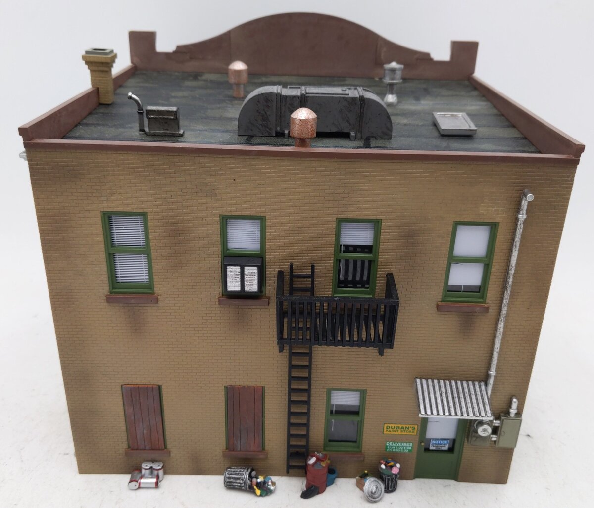Woodland Scenics BR5853 O Scale Built-&-Ready Dugan's Paint Store Building EX/Box