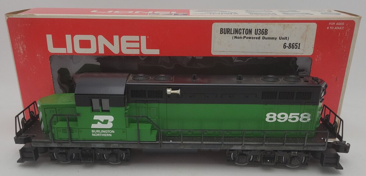 Lionel 6-8651 O Burlington Northern U36B Dummy Diesel Locomotive EX/Box