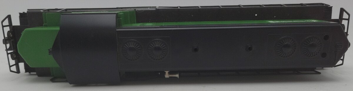 Lionel 6-8651 O Burlington Northern U36B Dummy Diesel Locomotive EX/Box